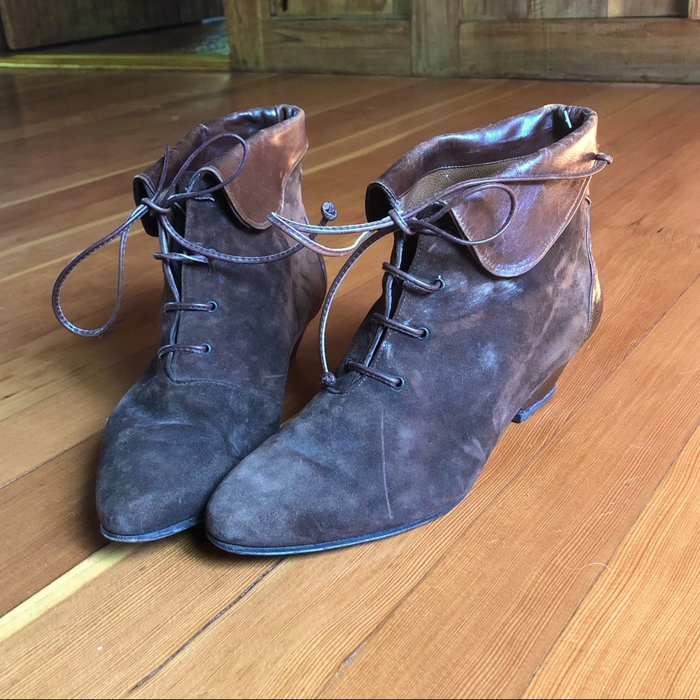 Vintage Bally brown suede booties